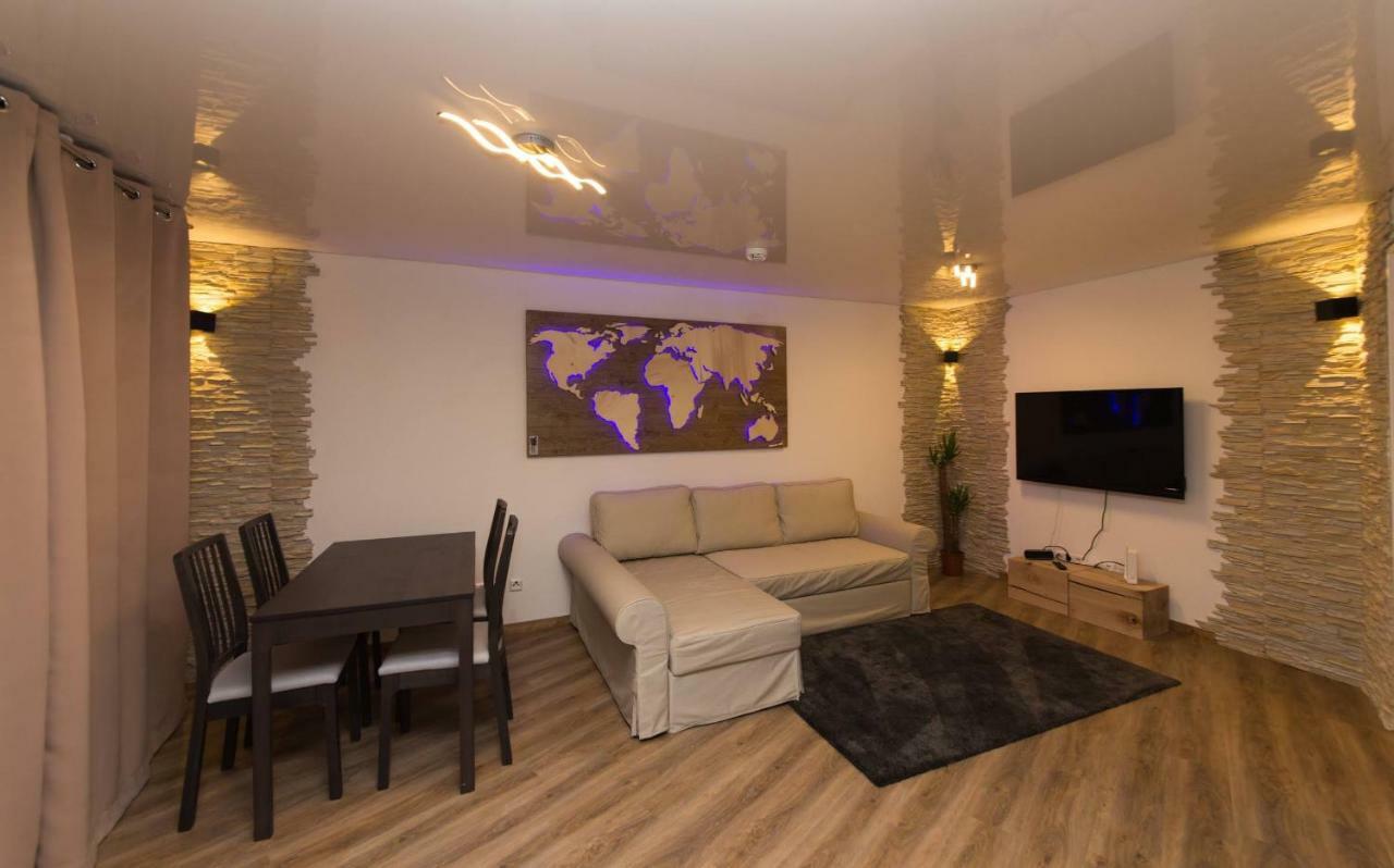 Landmann Apartment Metzingen メッツィンゲン エクステリア 写真